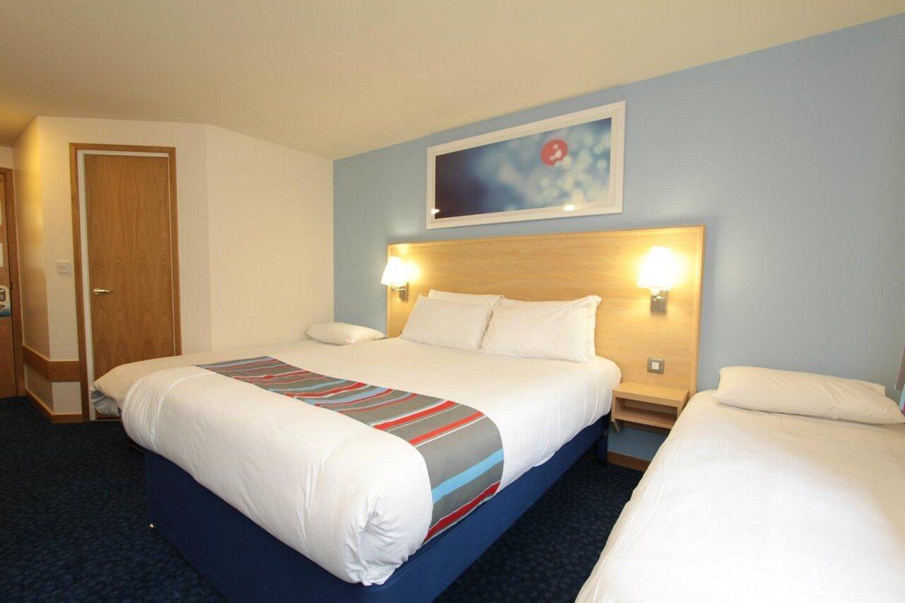 Travelodge Glenrothes Exterior foto