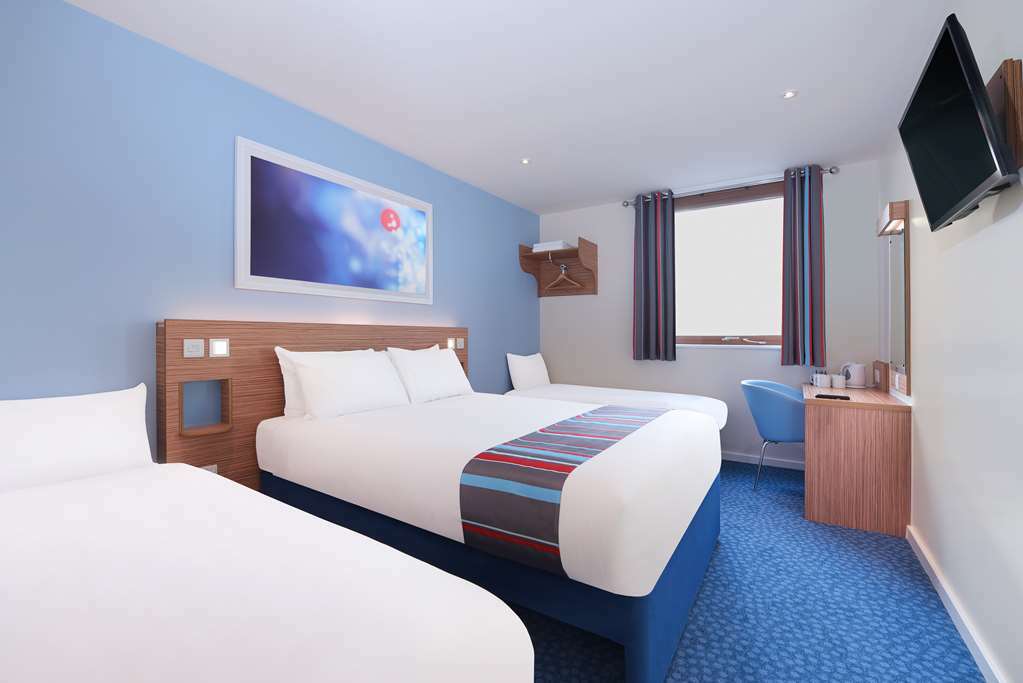 Travelodge Glenrothes Habitación foto